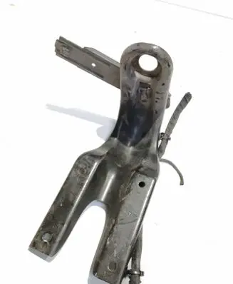 Mercedes-Benz SLK R171 Radiator mount bracket 