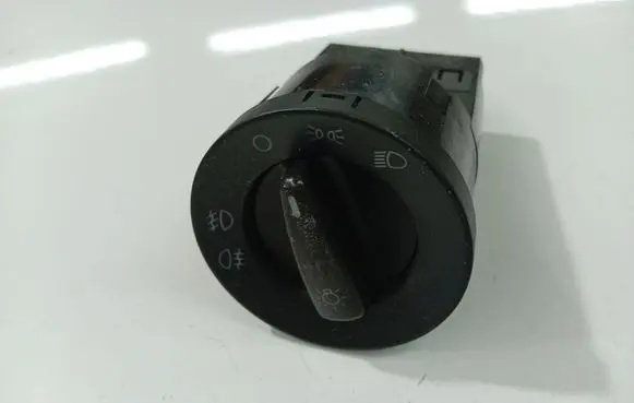 Skoda Fabia Mk2 (5J) Light switch 1U0941531D