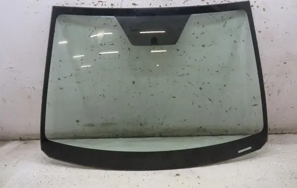 Suzuki SX4 S-Cross Front windscreen/windshield window KRIS235789