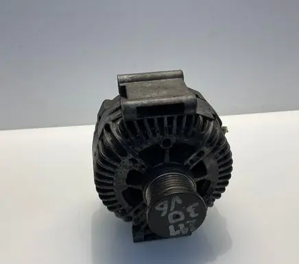 Mercedes-Benz CLS C219 Generator/alternator A6421540402 109000930 6421540402