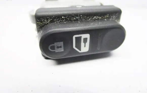 Nissan Qashqai Electric sliding door switch 