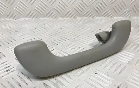Nissan Qashqai+2 Rear interior roof grab handle 8200003209