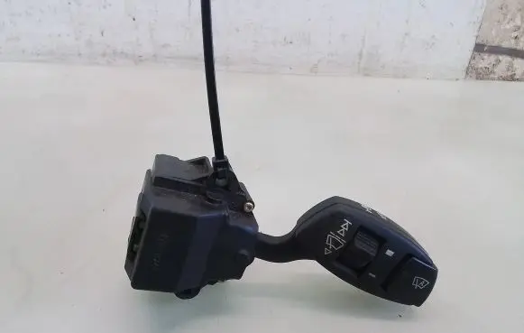 BMW 5 E60 E61 Wiper control stalk 6924107