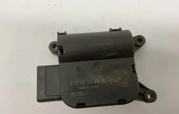 Audi A3 S3 A3 Sportback 8P Air flap motor/actuator 0132801344 1K2907511E 983388DE