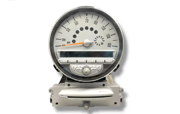 Mini One - Cooper Coupe R56 Radio/CD/DVD/GPS head unit 67379411 6211697707 9136196