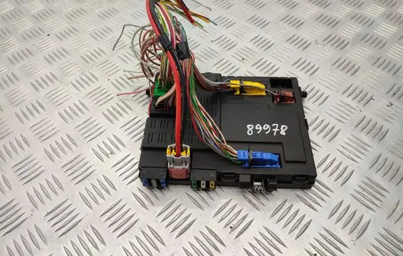 Peugeot Partner Comfort/convenience module 9642409880