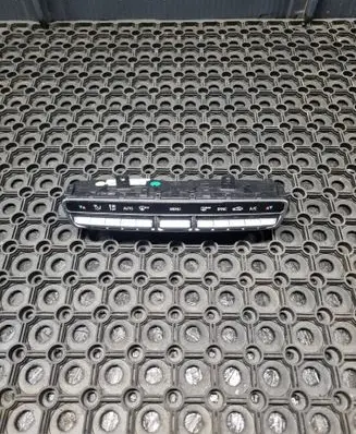 Mercedes-Benz C W205 Climate control unit A2059058813 0000273192 A2C1115200001