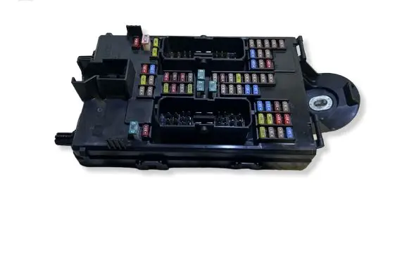 Volvo S90, V90 Fuse module 32142591 K067R 10102019