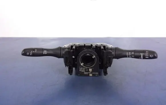 Nissan Qashqai Other switches/knobs/shifts 0265019061