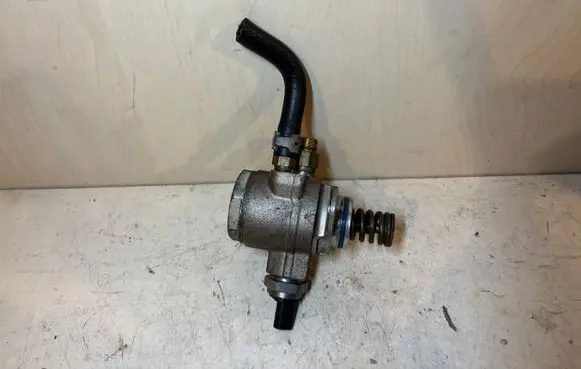 Skoda Yeti (5L) Fuel injection high pressure pump 03C127026M 03C127026J 03C127026P