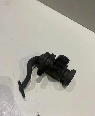 BMW 5 GT F07 Turbo solenoid valve 8509323 0928407197