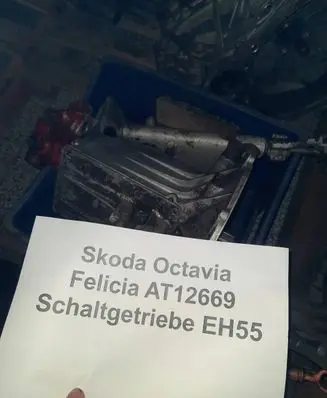 Skoda Octavia 985 Manual 4 speed gearbox AT12669