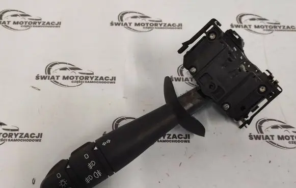 Opel Vivaro Indicator stalk 8200878341 93862171