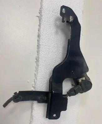 Lexus LS 460 - 600H Air suspension front height level sensor 8940550070