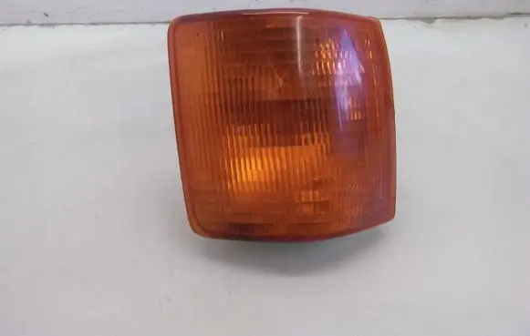 Audi 80 90 B2 Front indicator light