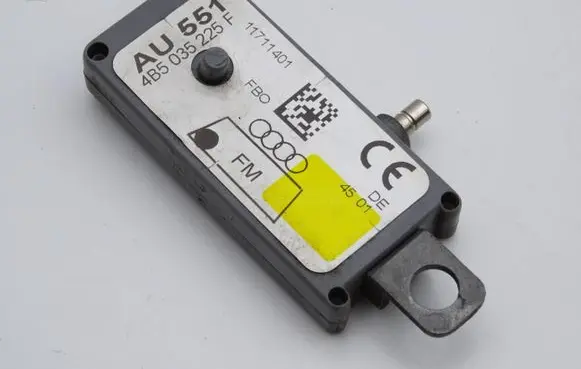 Audi A6 S6 C5 4B Aerial antenna amplifier 4B5035225F