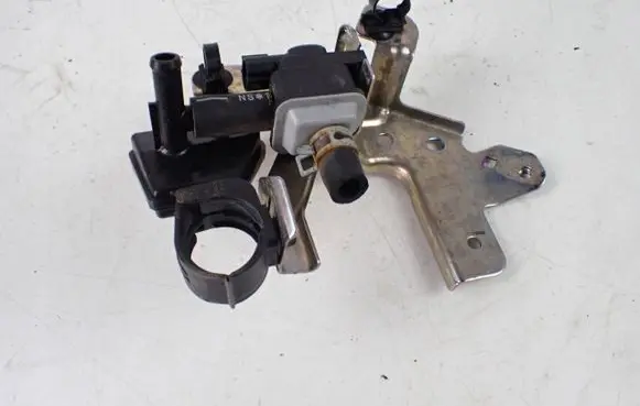 Mazda CX-5 II Valve vacuum 