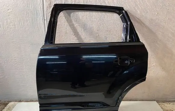 Audi Q7 4M Rear door