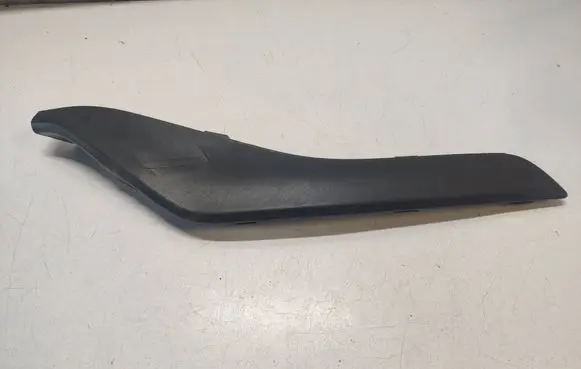 Volvo XC60 Front bumper splitter molding 31352458