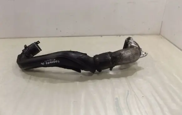 Peugeot Partner Air intake hose/pipe