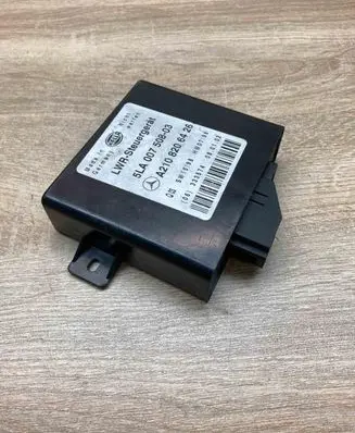 Mercedes-Benz E W210 Light module LCM A2108206426 5LA007508
