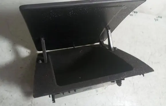 Volkswagen Touran I Glove box 1T1857921B