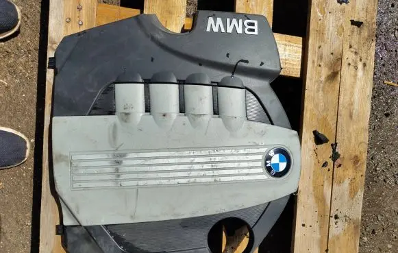 BMW 5 E60 E61 Engine cover (trim) 1147797410