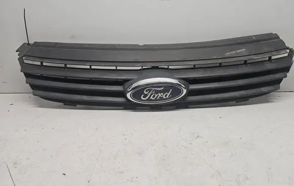 Ford Focus C-MAX Front bumper upper radiator grill 7M51R8138A