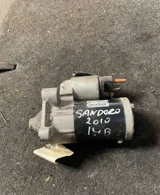 Dacia Sandero Starter motor 8200815083 M000T46371ZT