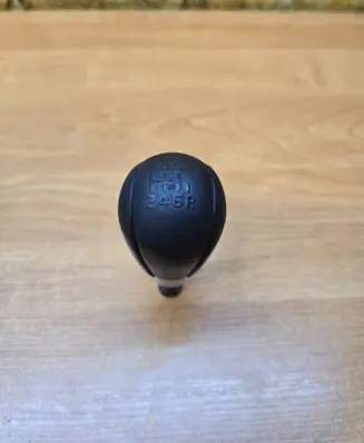 Volvo S60 Gear lever shifter trim leather/knob 1009693
