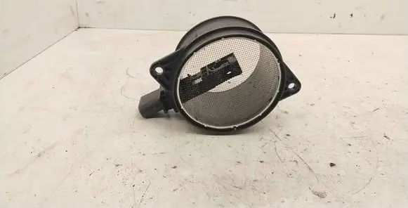 BMW 5 E60 E61 Mass air flow meter 8509725 0281006147 383727657