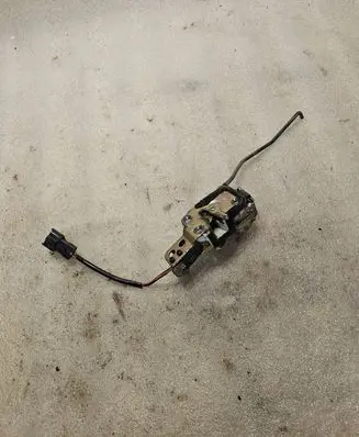 Hyundai Galloper Front door lock Hk354101