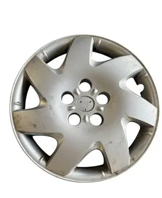 Toyota Camry R16 wheel hub/cap/trim 42621AA100 20531 42621