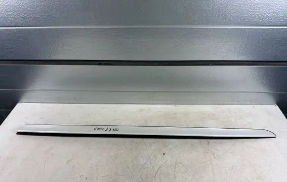 Windshield trim
