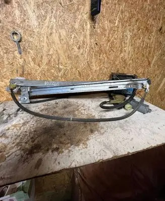 Mercedes-Benz Vito Viano W639 Front window lifting mechanism without motor a6397200046