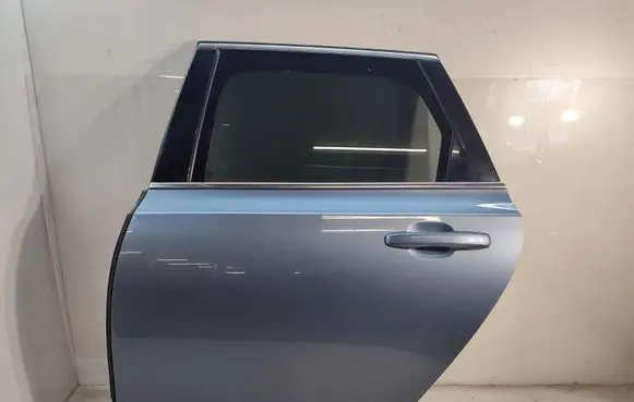 Volvo S90, V90 Rear door