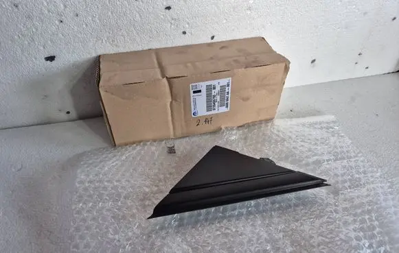 Fiat 500 Fender trim (molding) 735429524 735455793 68098847AA