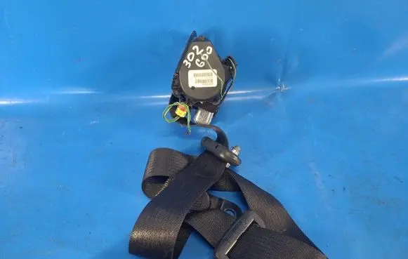 Chrysler 200 Front seatbelt 6DR29DX9AC