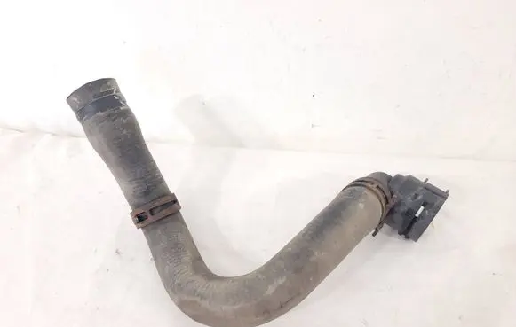 Volkswagen PASSAT B7 Engine coolant pipe/hose 3AA122073A PXR124585
