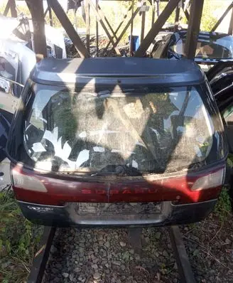 Subaru Legacy Tailgate/trunk/boot lid
