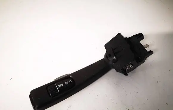 Volvo C30 Indicator stalk 17D770