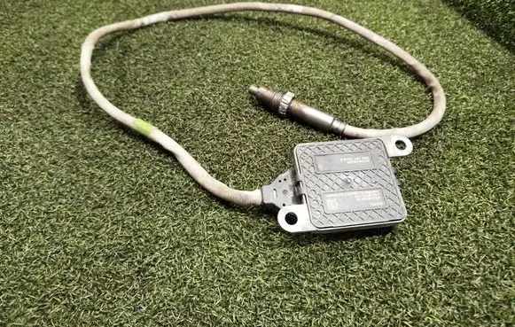 Renault Trafic III (X82) Lambda probe sensor 227902682R A3C0143400002 SNS1014