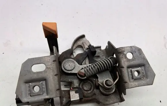 Volvo C30 Engine bonnet/hood lock/catch 30716529
