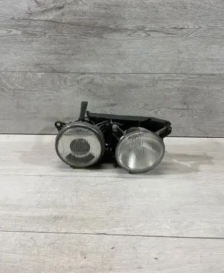 BMW 5 E34 Headlight/headlamp 136262