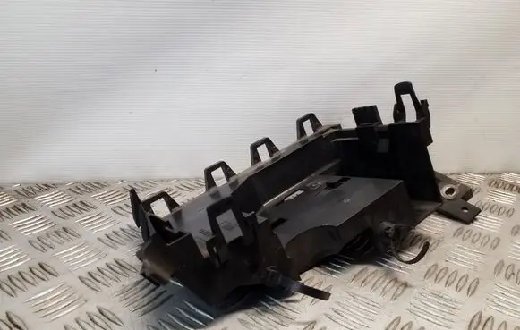 Ford Mondeo MK V Other engine bay part DG9T14A301AD