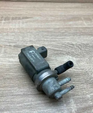Audi A6 S6 C5 4B Turbo solenoid valve 059906627A 72190321