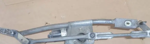 Volvo S60 Front wiper linkage and motor