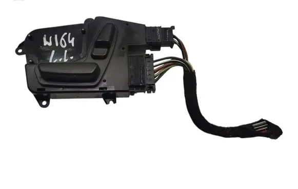 Mercedes-Benz ML W164 Front door lock A1648201310