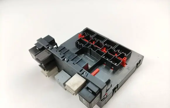 Volkswagen PASSAT B7 Comfort/convenience module 3C0937049D