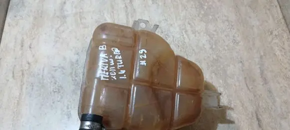 Opel Meriva B Coolant expansion tank/reservoir 39097904